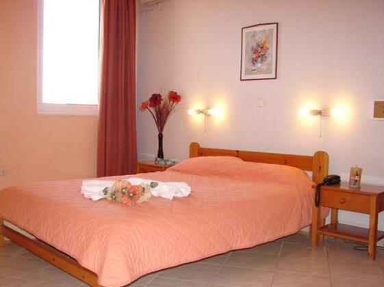 Sunrise Hotel Apartments Agia Ermioni - Photo4