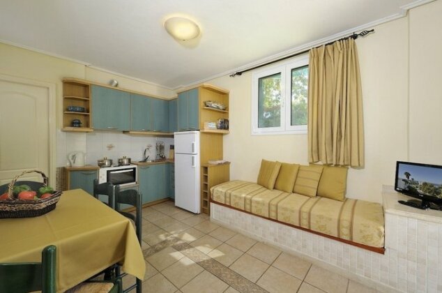 Paris Village Apartments - Photo5