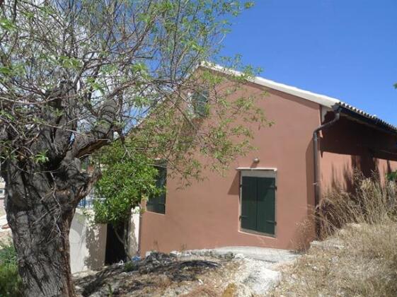 1853 House - Photo2