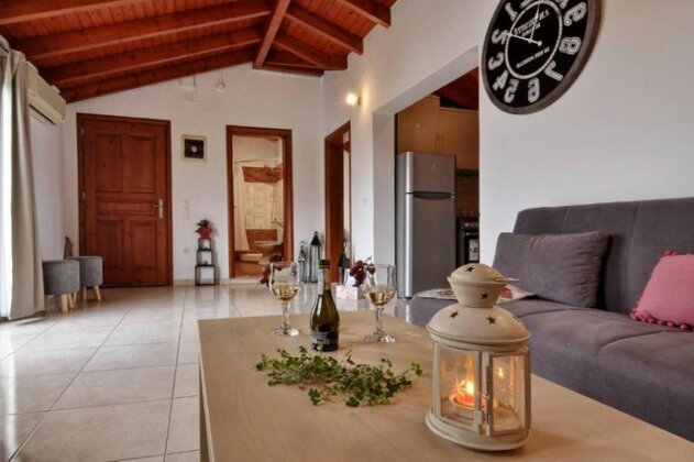Airport Apartment Corfu Island - Photo2