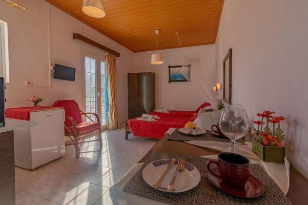 Akis Studios and Apartments - Photo4