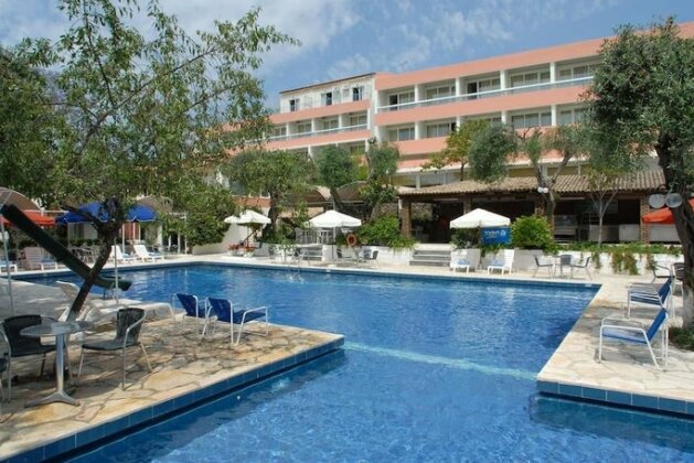 Alexandros Hotel - Photo2