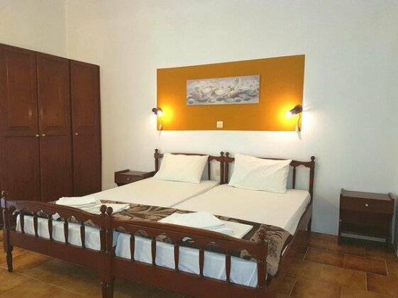 Alexandros Studios - Photo3