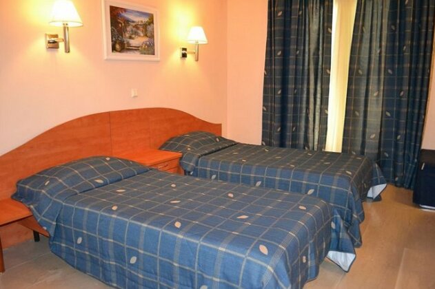 Aliki's Apartments - Photo2