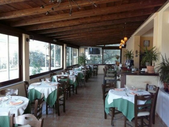 Alonakia Hotel - Photo4