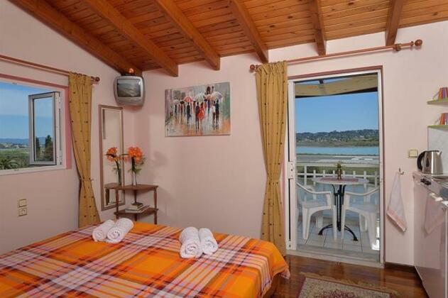 Anna Apartments Kanoni - Photo4