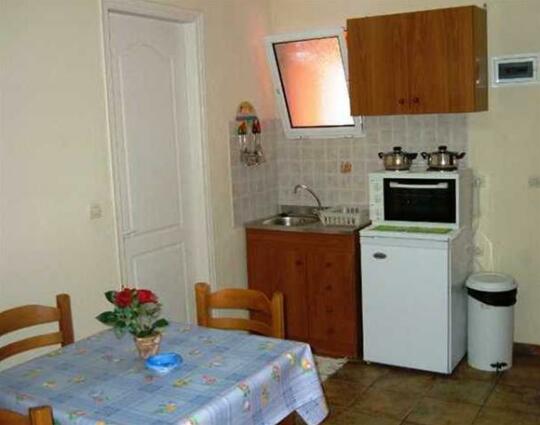Anna Maria Studios & Apartments - Photo2