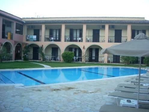Annaliza Apartments - Photo2