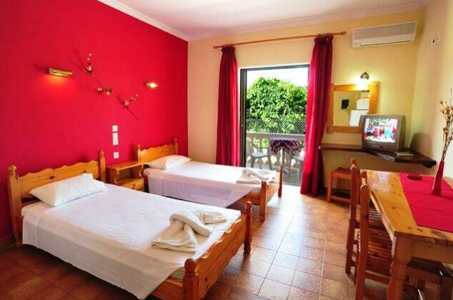 Apartments Corfu Sun Pool Side