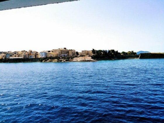 Aphrodite's Home - Photo3