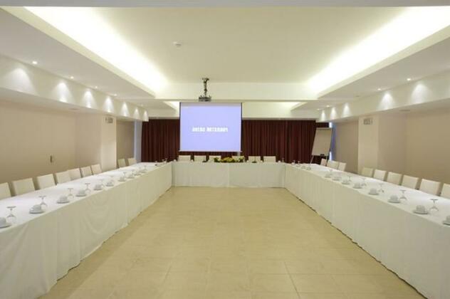 Ariti Grand Hotel - Photo4