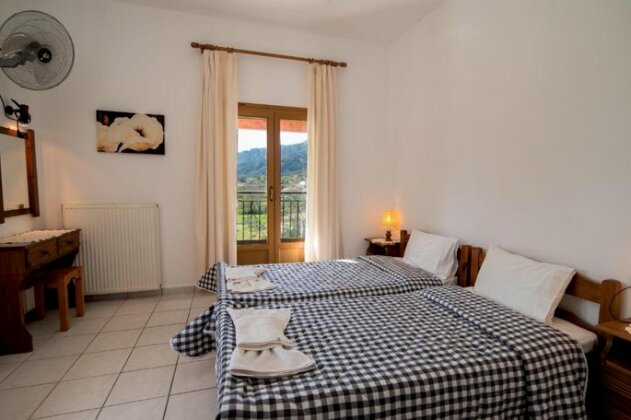 Athena - Two Bedroom Apartment - Photo4