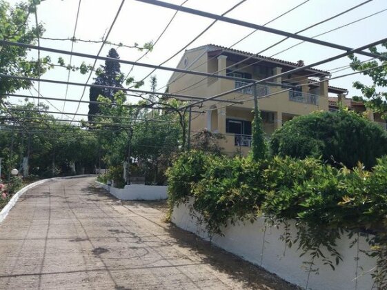 Athineos Apartments