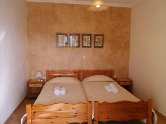 Athineos Apartments - Photo3