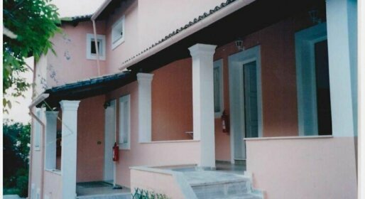 Atisis Apartments