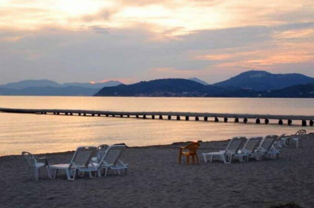 Attika Beach - Photo2