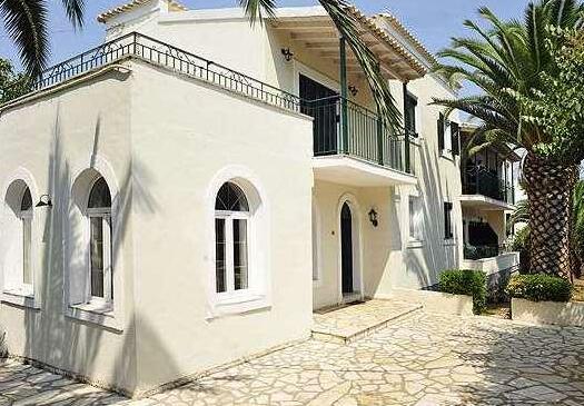 Balaris Apartments