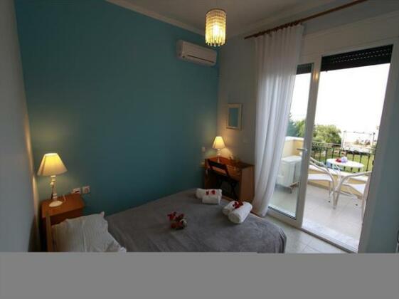 Beachfront Barbati Villas - Photo4