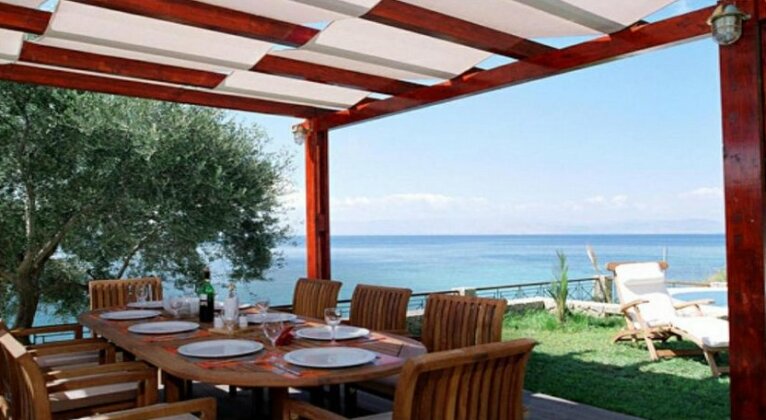 Beachfront Villa Benele - Photo5