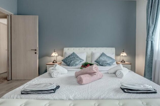 Cantonella Suite