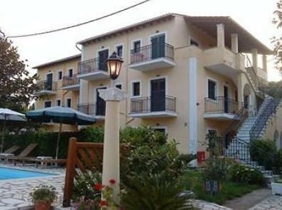Charietta Studios and Apartments - Photo3