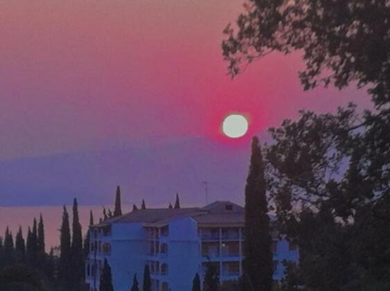 Corfu 9 Muses Ipsos - Photo2