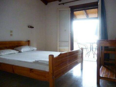 Corfu Backpackers Inn - Photo3
