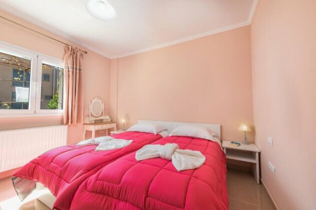  Photo 1