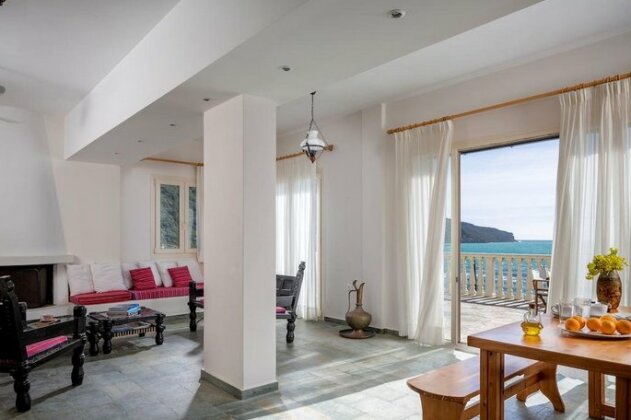 Cosmos Beach House - Photo4