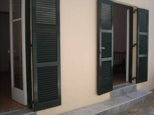 Costas Beach Apartments - Photo5