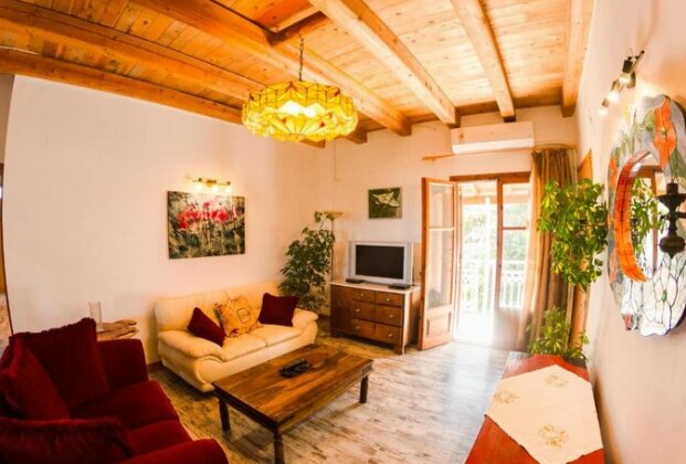 Cosy Home Kalavria - Photo5