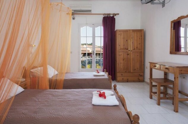 Dimitra Studios Corfu Island - Photo5