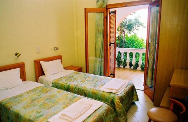 Dionysos Apartments - Photo3