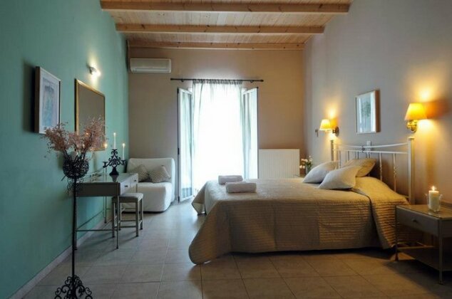 Efi & Sofia Apartments - Photo2