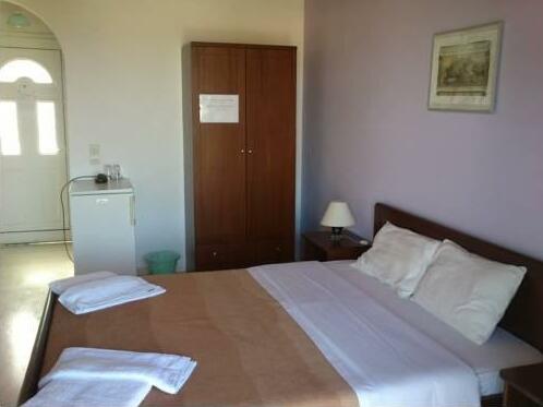 Egrypos Hotel & Apartments - Photo3