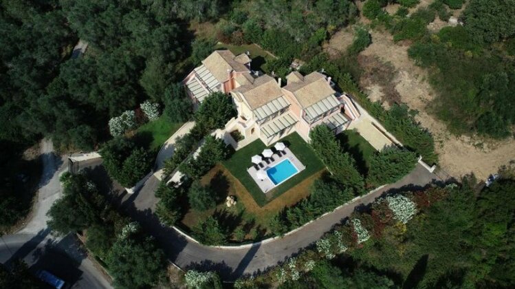 Eleonas Luxury Homes - Photo2