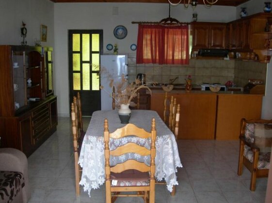 Emilios Apartments - Photo3
