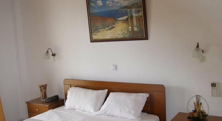 Evridiki Apartments - Photo3