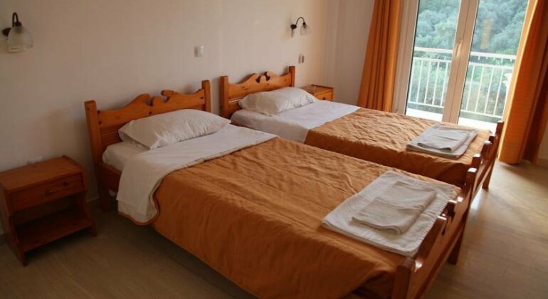 Evridiki Apartments - Photo4