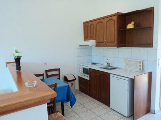 Faethon Hotel & Apartments - Photo5