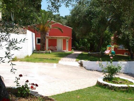 Fouxia Apartments and Studios - Photo2