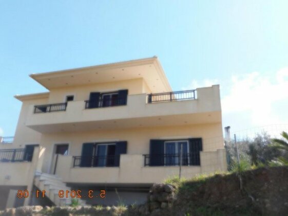  Photo 4