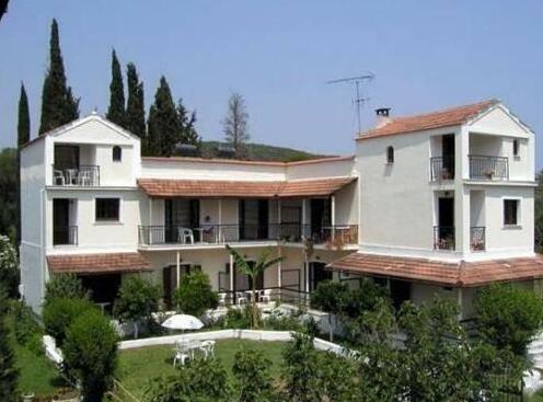 Georgina Apartments - Photo2