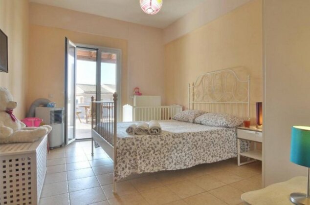 Helenas Luxurious Apartment - Photo4