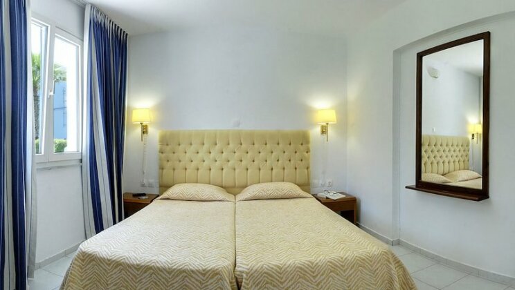 Helion Resort - Photo5