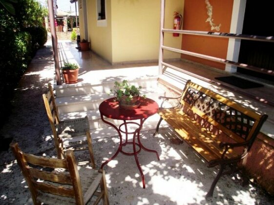 HYGGE Corfu - Photo4