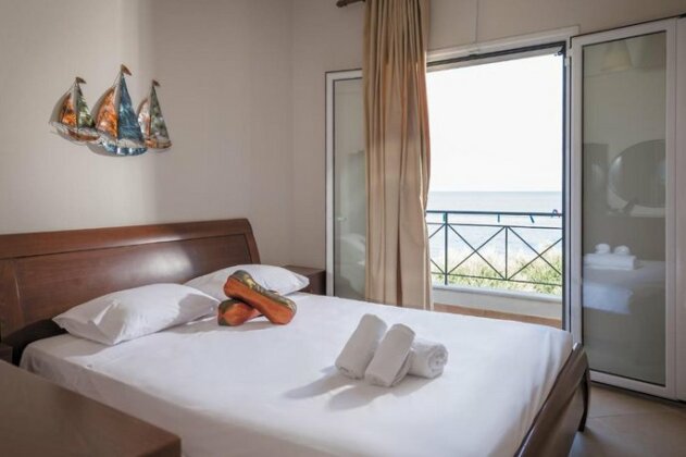 Ionian Grand - Photo3