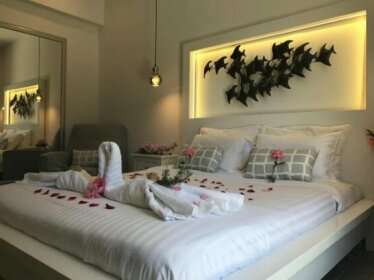 IONIAN SUITES by Bruskos