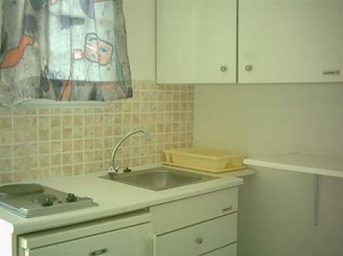 Ipsos Studios & Apartments - Photo2