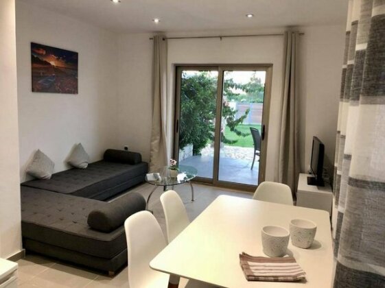 Issos Beach Villa - Photo2